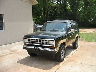 Classic 1987 ford bronco ii 2 dr wagon 4wd