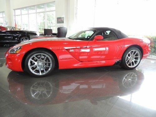 Garage kept 1 original owner dodge viper rt-10 flawless collector condition look