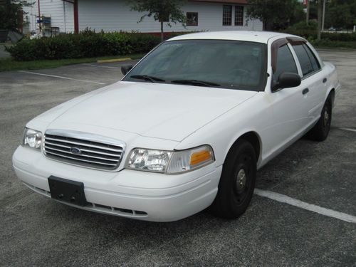 2003 crown vic taxi security p71 no reserve!