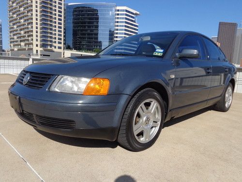 Fully loaded 2000 vw passat glx very clean runs great clean title