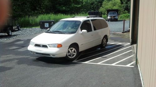 Handicap adapted van - white - electronic gas and brake - low effort steering