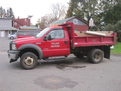 2005 ford f450 4 x4 w/ crysteel 3-4 yard dump bed , tow package and 9&#039; snow plow