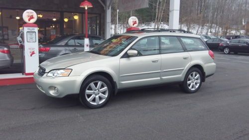 1 owner 2007 subaru outback limited near mint