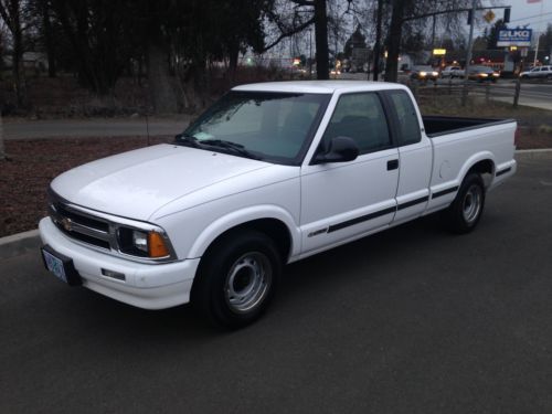1994 chevrolet s10 ls v6 extended cab pickup automatic only 61,667 actual miles