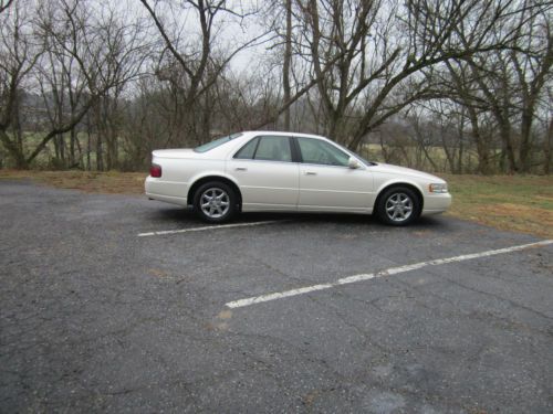 Beautiful 2002 cadillac seville sts low miles and low reserve!!!