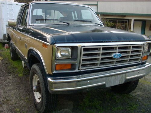 1984 ford f250 xlt, 4x4, ext. cab! 6.9 diesel..hard to find!! have receipts.