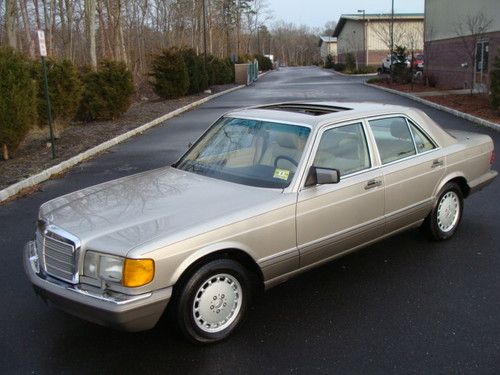 1991 mercedes benz 300 se with 52,874 miles must see !!!