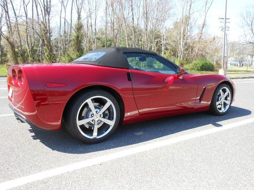 Mint 2008 corvette covert - rare color combo and only 4200 miles