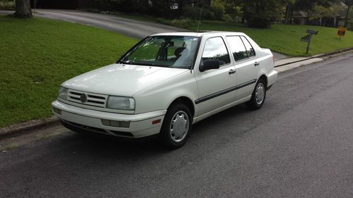 1994 volkswagen jetta gl sedan 4-door 2.0l