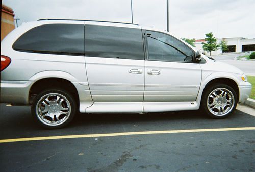 Handicap chrysler town &amp; country with driver equipment