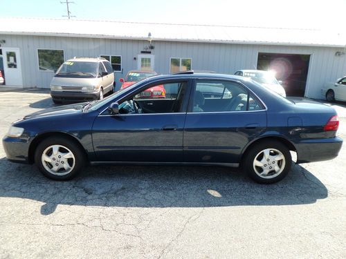 2000 honda accord ex ,1 owner car,manual transmission,excellent condition.