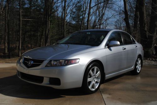 2005 acura tsx sedan - silver, one owner, very good condition, tons of features