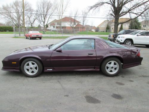1992 chevrolet camaro rs v8 with low miles looks and runs great one owner