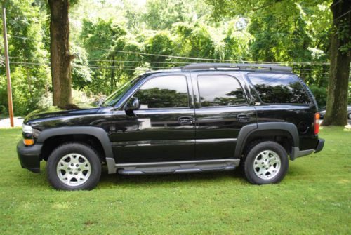 2002 chevrolet tahoe z71 all black and very clean must see!!!