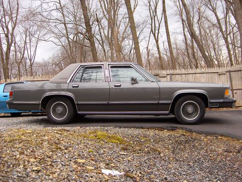 1989 mercury grand marquis 1 owner garage kept 116k  new transmission and more