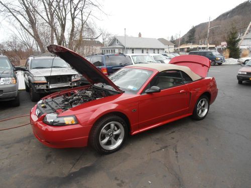 2002 ford mustang gt convertible 2-door 4.6l 9400 miles beautiful color must see