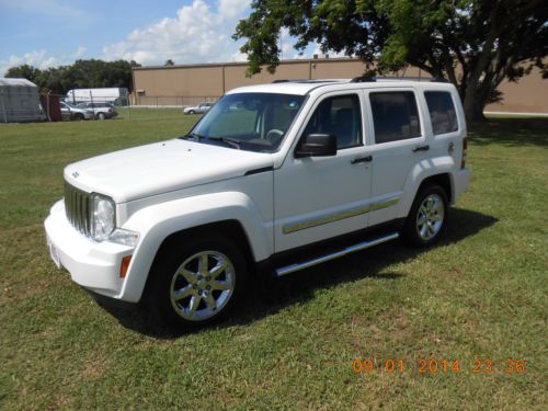 2008 jeep liberty 4 wheel drive, navigation, sunroof, factory towing