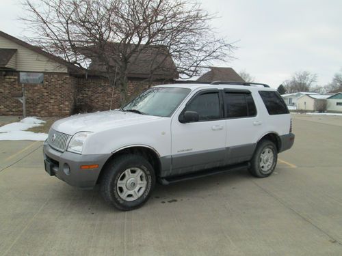 Great running and good looking mountaineer awd newer tires 7 passenger! v6 4.0