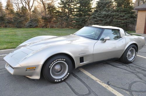 82 corvette collector edition 68k orig. miles! runs and drives great! no reserve