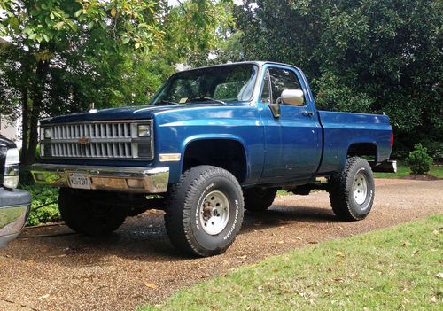 Lifted chevy k10 pickup truck