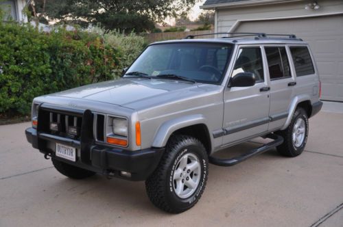 2001  jeep cherokee sport  4x4  awesome!