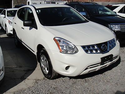 2011 nissna rogue awd - rebuildable salvage title  **no reserve**