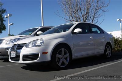 Volkswagen jetta limited low miles 4 dr sedan manual gasoline 2.5l 170 hp candy