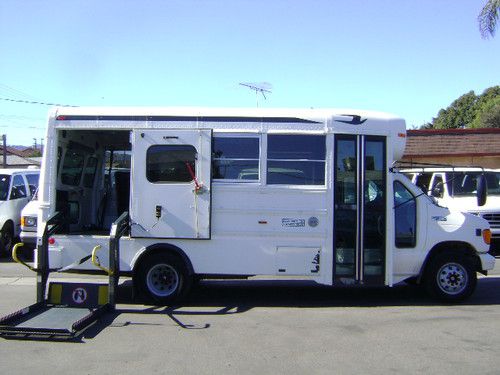 2004 ford e450 bus 15 passenger diesel handicap dually wheelchair lift 31k miles