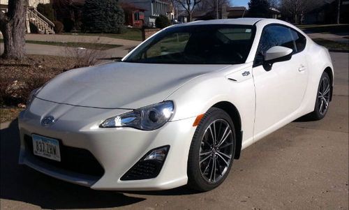 Like new scion fr-s with low miles for sale.