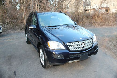 2008 mercedes-benz ml350 4matic w/navigation - one owner - excellent condition