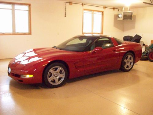 1998 corvette - beauty with low miles