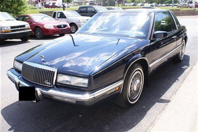 1990 buick riviera very rare 1 owner only 12k miles excellent shape bose leather