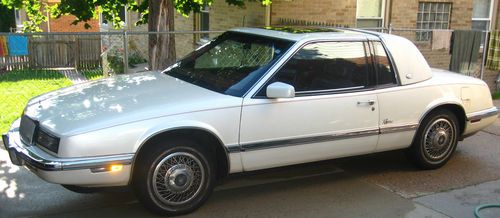 1990 buick riviera luxury coupe 2-door 3.8l