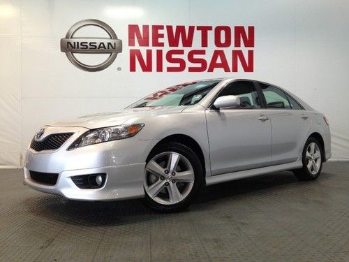 2011 se camry one owner clean carfax we finance