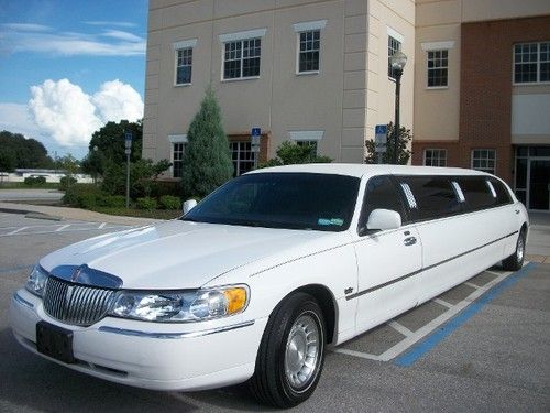 2000 lincoln town car base limousine 4-door 4.6l