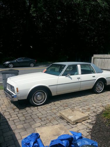 1977 chevrolet impala base sedan 4-door 5.0 305 cu in.