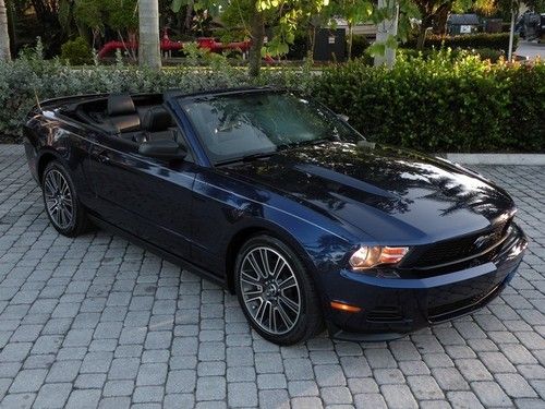 11 mustang v6 convertible automatic leather 1 florida owner 305hp 19" wheels