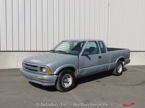 Chevrolet s10 ls pickup truck chevy 6' bed auto extended cab bed liner 4.3l v6