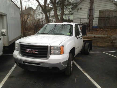 2008 gmc 3500 dual wheel cab and chassis