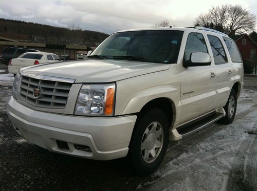 2002 cadillac escalade pearl white awd 3rd row seats heated leather maintained!
