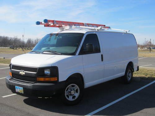 Chevy express 1500 cargo van - 2006 ** no reserve ** 06 white - new tires! nr
