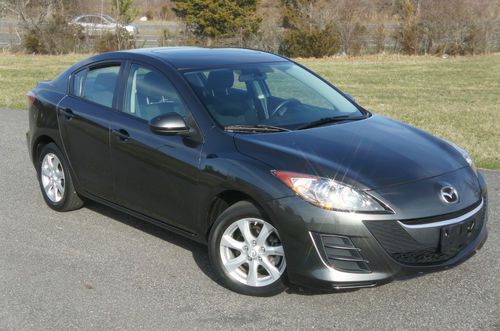 2010 mazda mazda3 for sale~alloys wheels~moon roof~salvage title~no reserve!