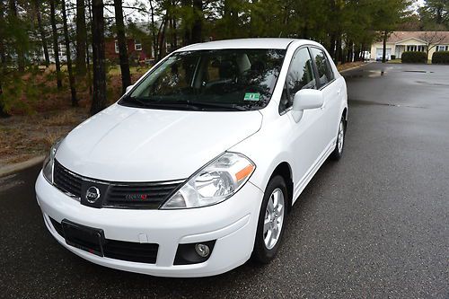 2008 nissan versa 4dr sdn  auto 1.8 s white nice excellent condition