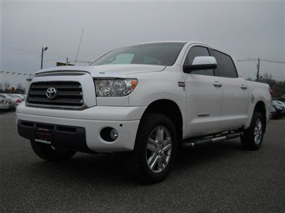 We finance! crewmax limited 4x4 5.7l v8 leather roof no accidents carfax cert!