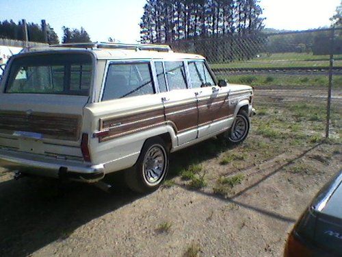 1986 jeep grand wagoneer with very low miles!!!!!!
