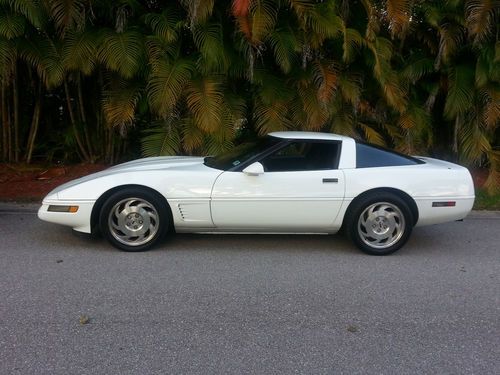 1996 corvette coupe-white, automatic, low miles last year of the c4 beautiful !