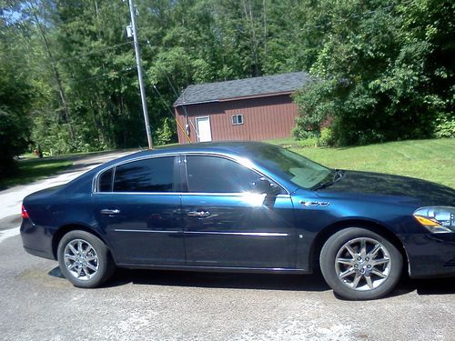 2008 buick lucerne w/ heated seats &amp;steering wheel.....dual climate control.