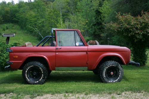1966 ford bronco 4wd suv manual 302c.i.  red