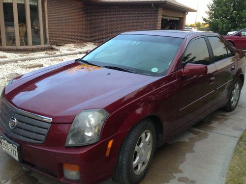 2003 cadillac cts---bose sunroof--- leather---heated seats---clean