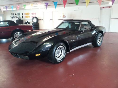 1974 corvette convertible 4 speed with air conditioning - nice car